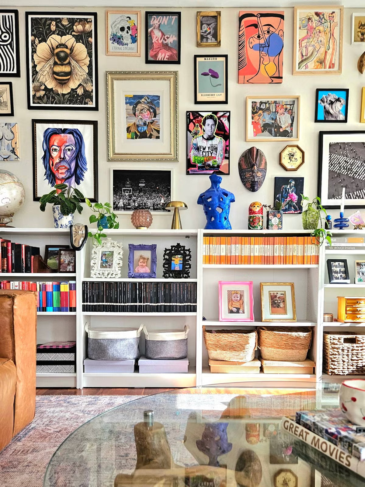 This Design Trend Actually Encourages Clutter—Here's What the Pros Have to Say