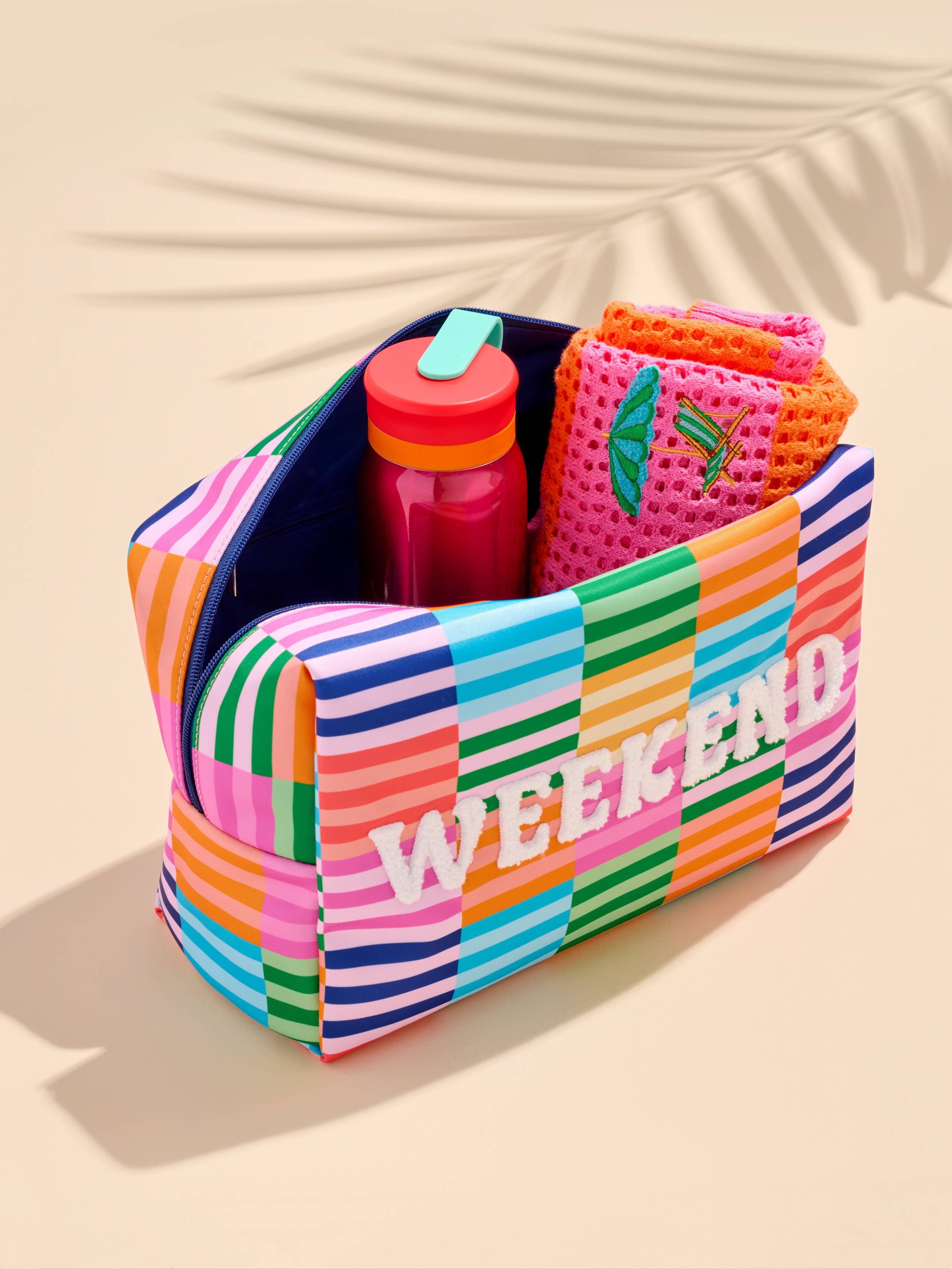"WEEKEND" OVERSIZED ZIP POUCH,MULTI